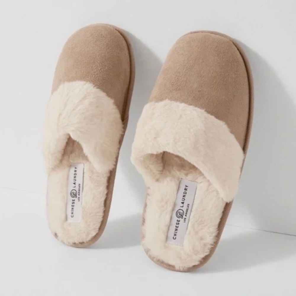 Chinese Laundry slippers